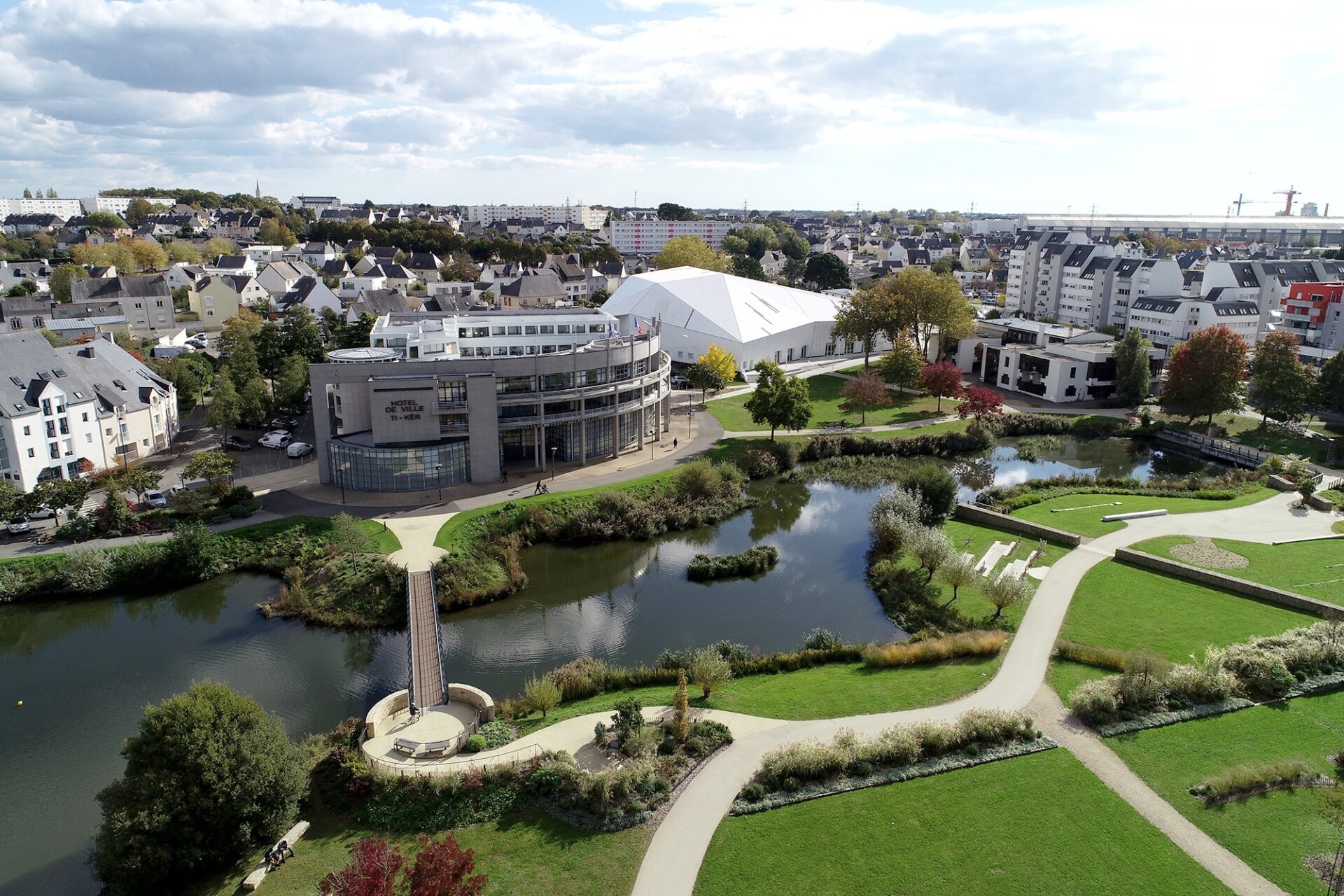 Lanester Tour, Lanester Guide