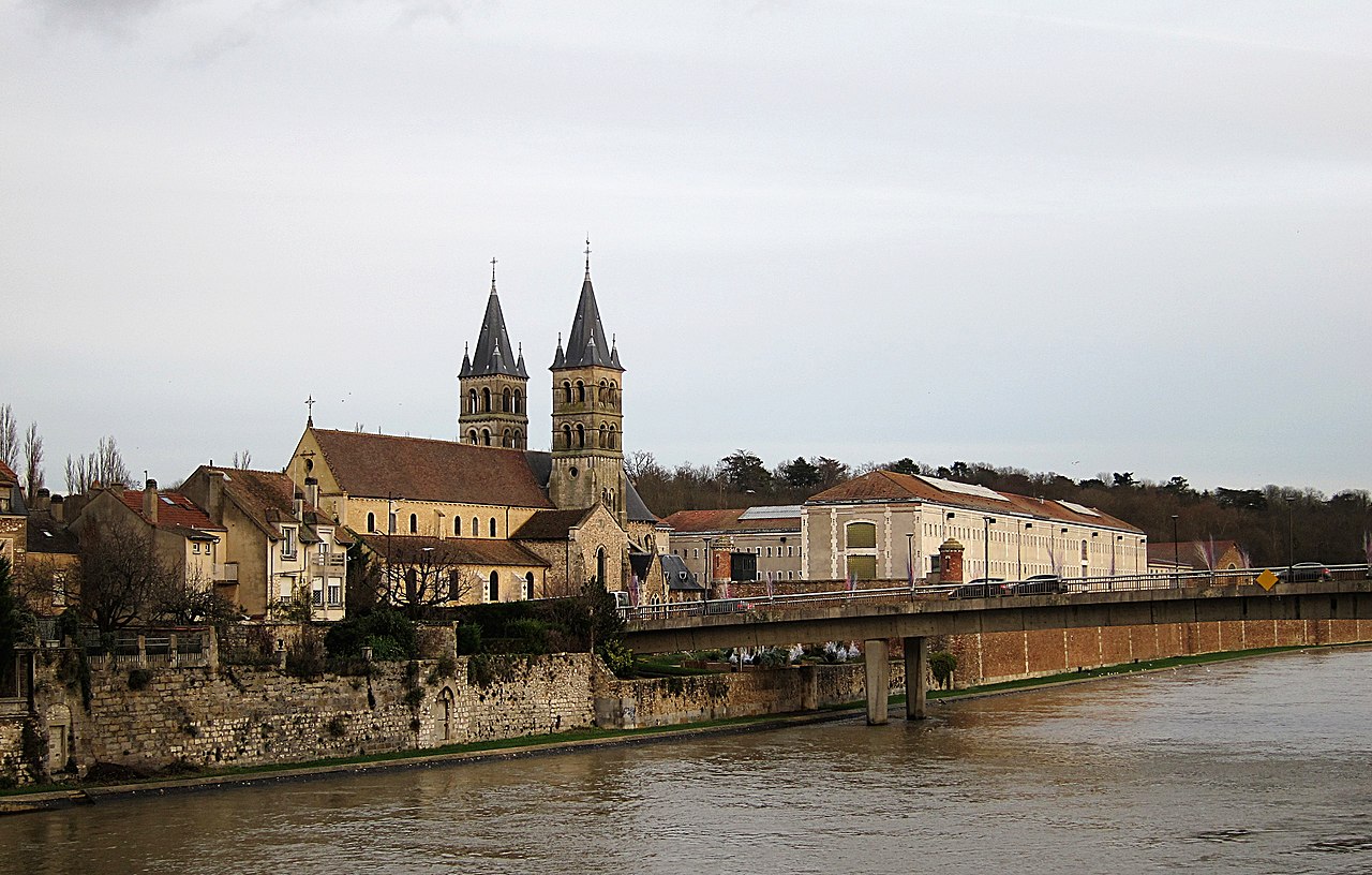 Reiseleiter Poissy